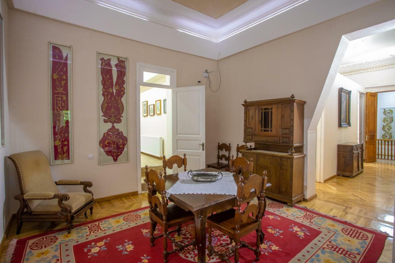 Hotel Veneto Koetaisi Buitenkant foto